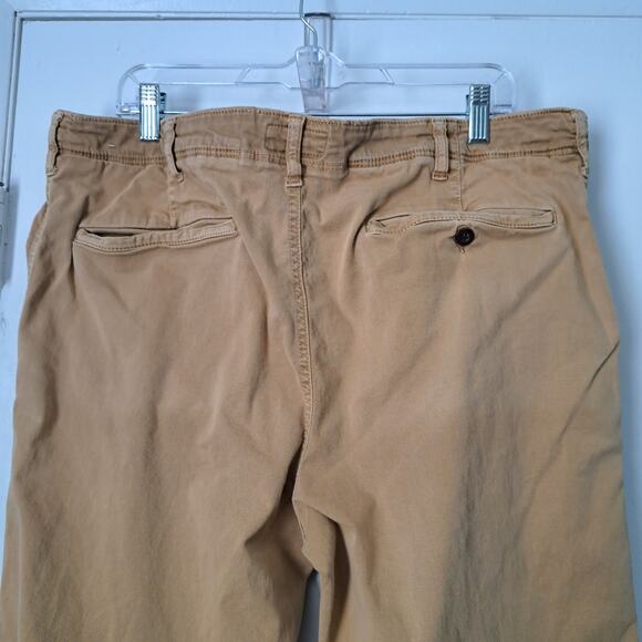 American Eagle Men's Extreme Flex 38 x 32 Khaki Pants - Picture 3 of 7